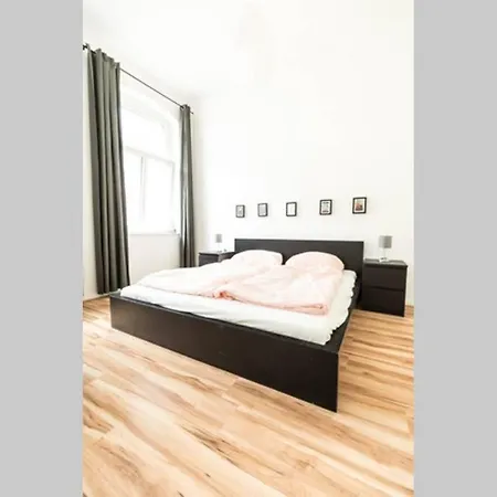 Modern & Stylish Hideout - Close To Everything *